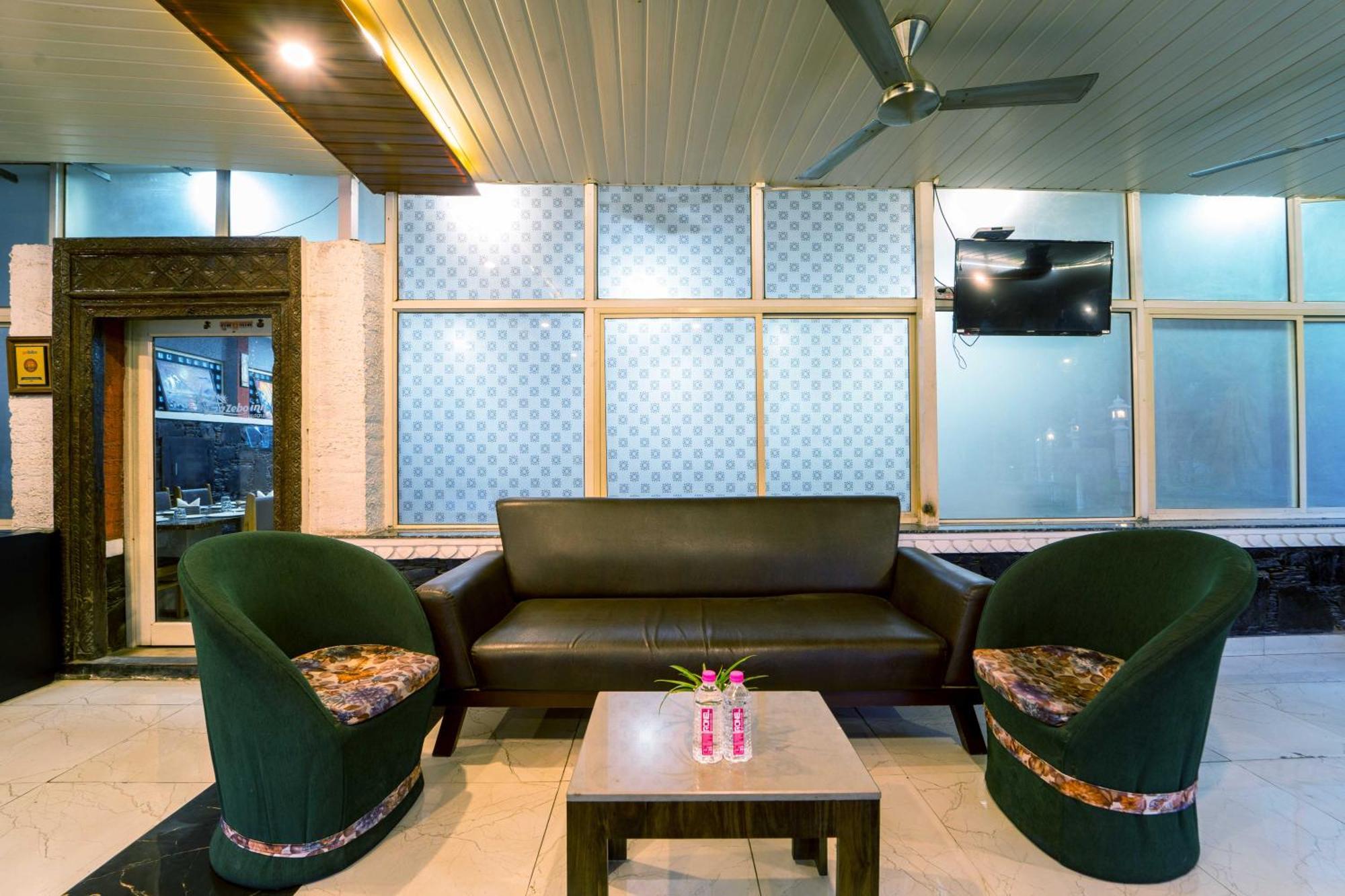 ホテル Treebo The Aravali Getaway ウダイプル エクステリア 写真
